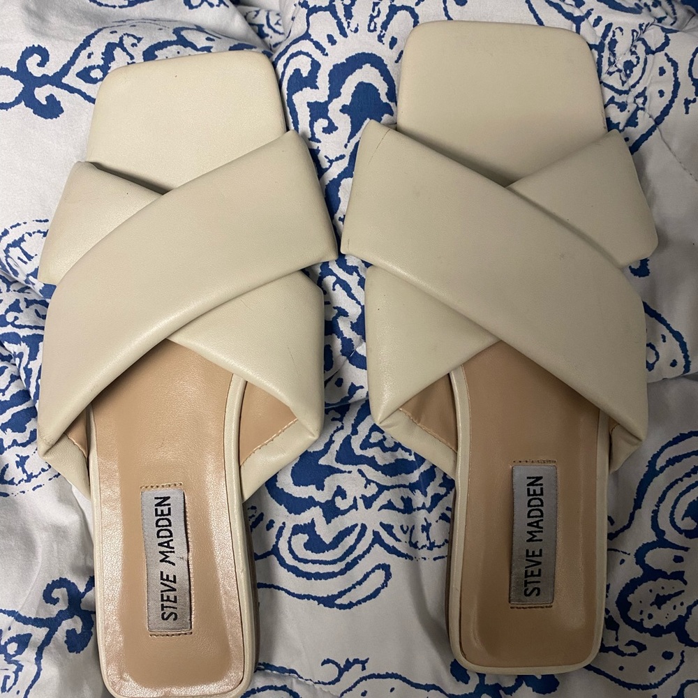 Mayra slide sandal Steve Madden color: bone